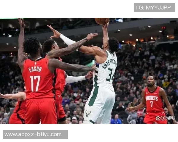 杰伦布朗带领球队逆转胜利19投9中砍下29分助攻4次第三节独得17分 杰伦布朗带领球队逆转胜利19投9中砍下29分助攻4次第三节独得17分