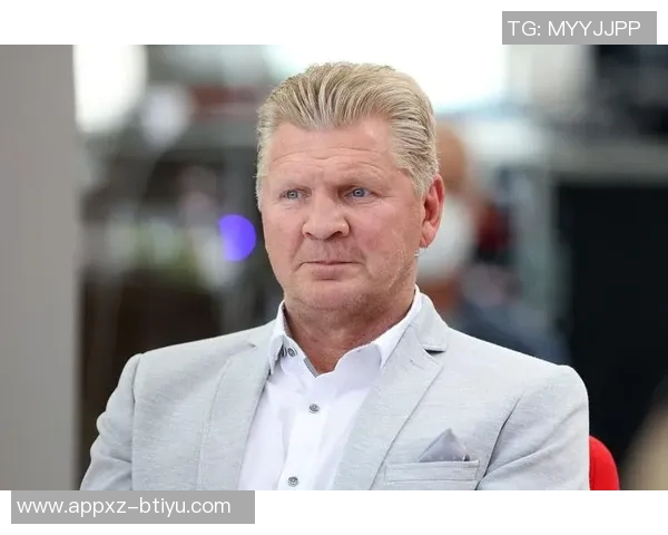 埃芬博格称与孔帕尼续约是拜仁成功之举将助力球员续约 埃芬博格称与孔帕尼续约是拜仁成功之举将助力球员续约