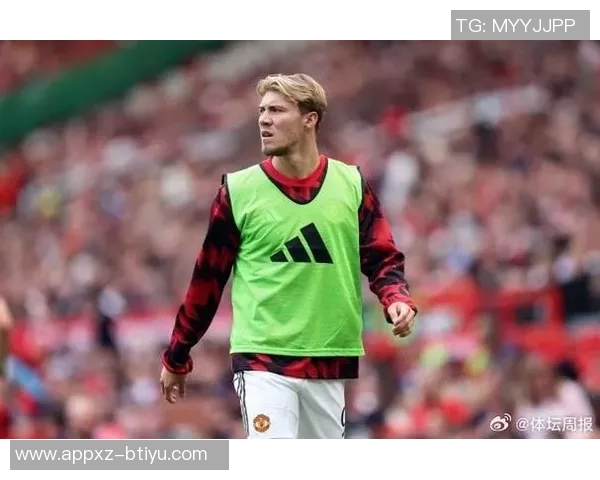 迪马透露麦克托米奈有望首发出战欧冠霍伊伦缺席训练状态成疑